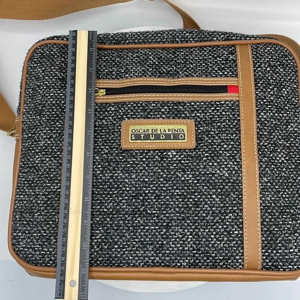 Oscar de la Renta Unisex tweed Luxury Travel Bag